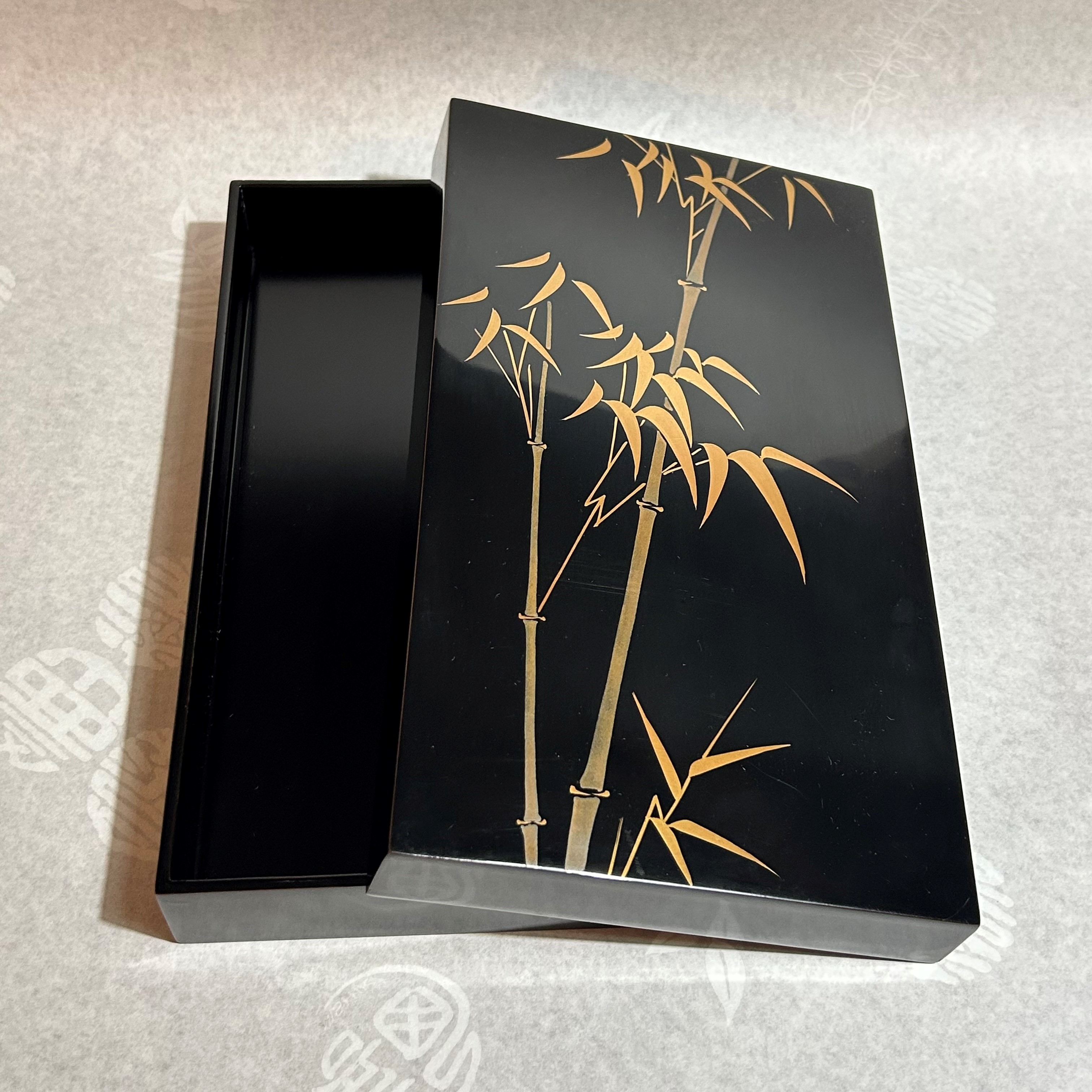 木製硯箱黒漆金竹蒔絵